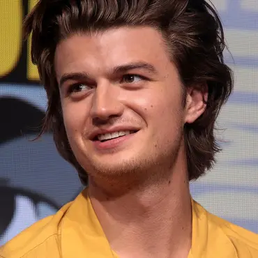 Picture of a musician: djo