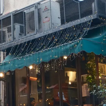 Picture of a place: 2 Bites