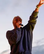 Image of Similar music to Che Ecru