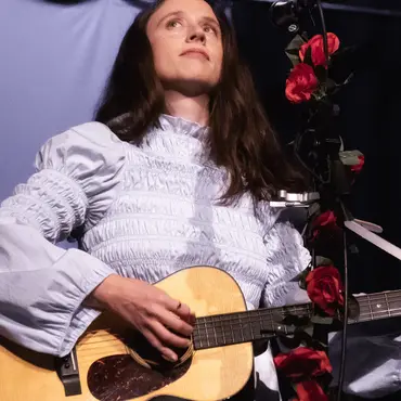 Picture of a musician: Waxahatchee