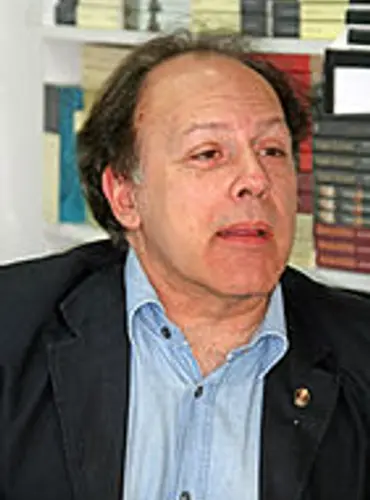 Picture of a person: Javier Marías