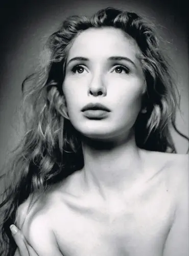 Picture of a person: Julie Delpy