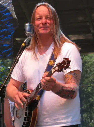 Picture of a person: Danny Barnes